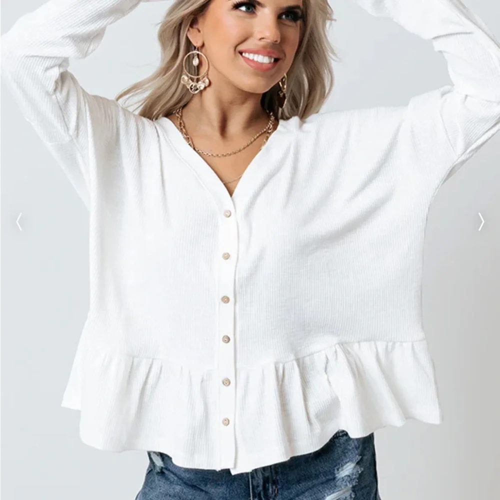 Shop Impressions Size Small White Shift Top with Peplum Bottom - Picture 6 of 7
